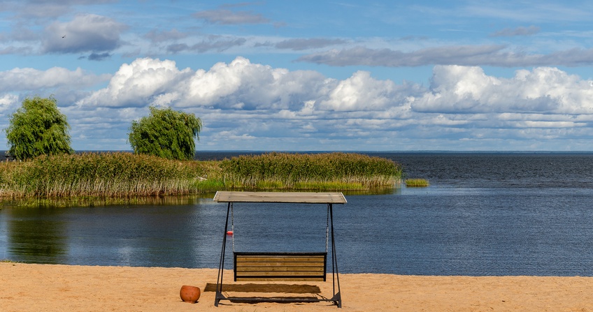 Our country hotel is primarily about communication with nature. The huge green area of the hotel has been enriched - you can take a walk along safely and comfortably at any time of the year. The pine forest on the shore of the lake creates an exceptionally healthy climate with healthful air.

At …